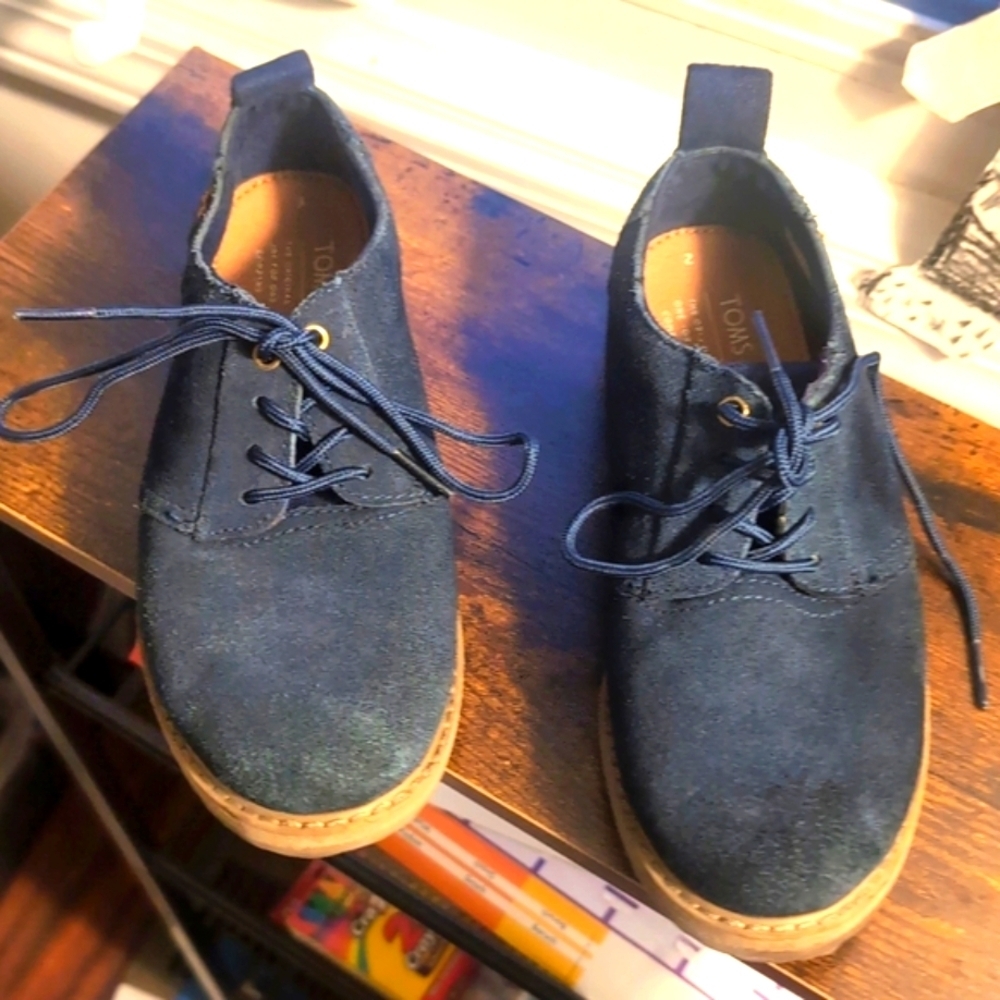 Toms Youth Boys Navy Suede Ivan Oxford Lug Sole Shoes Size 2